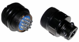 Plug for Miller TIG welding foot pedals. Replaces Amphenol plug part numbers 3106A20-27P (621) and AN-3057-12-6 (621) clamp